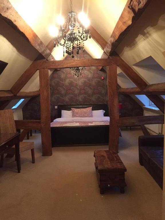 The Halford Hotel Halford  Bagian luar foto